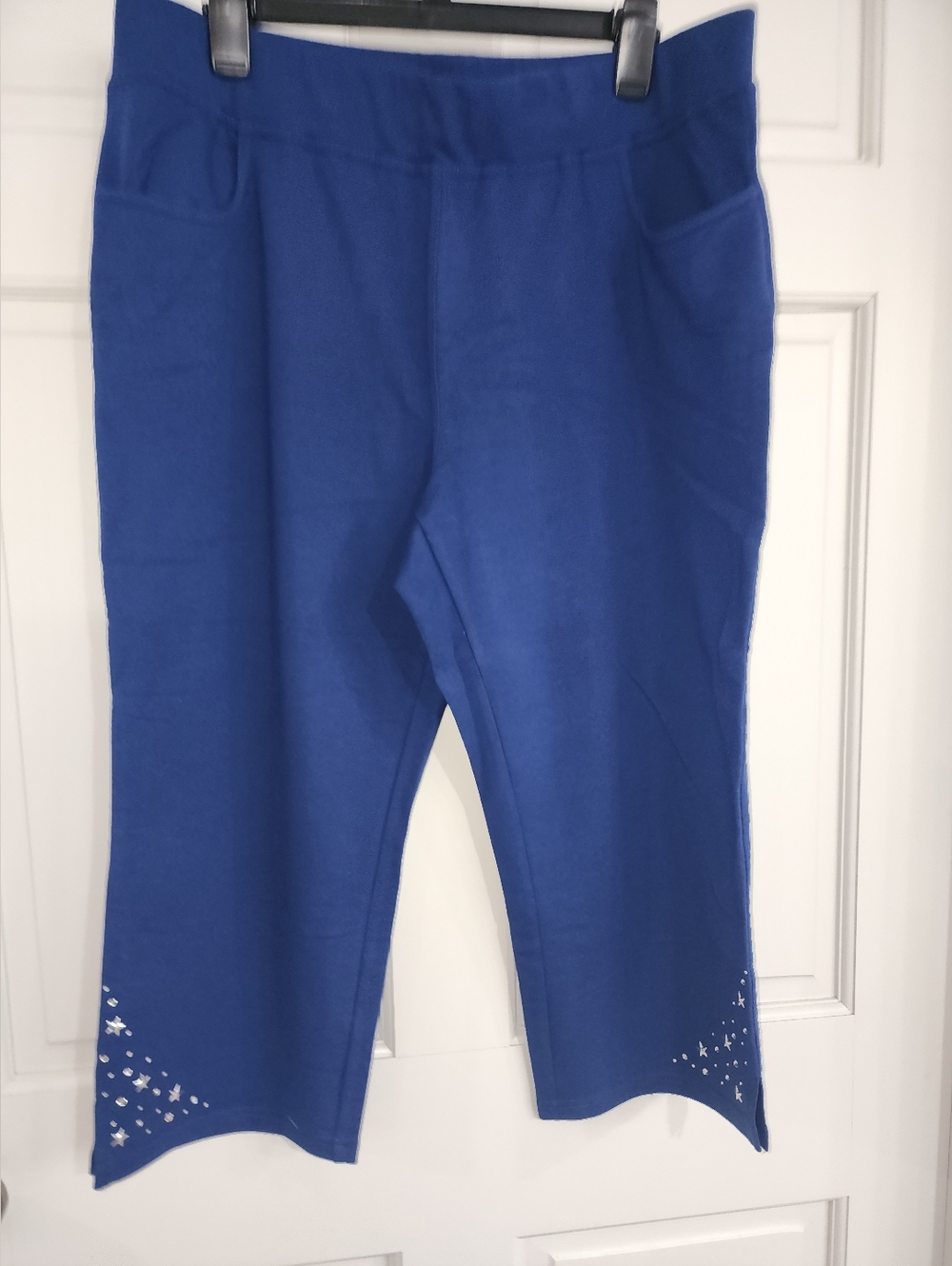 Quacker Factory Blue Capris with Silver Star Accents New Womans Plus Size Large - Picture 2 of 11